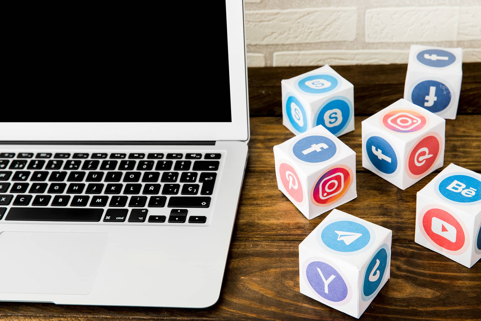 Choosing The Best Social Media Platform | Innova Leaf